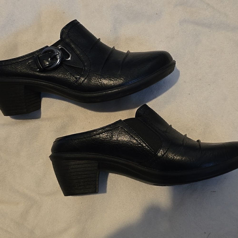 Easy Street Comfort Wave size 6
